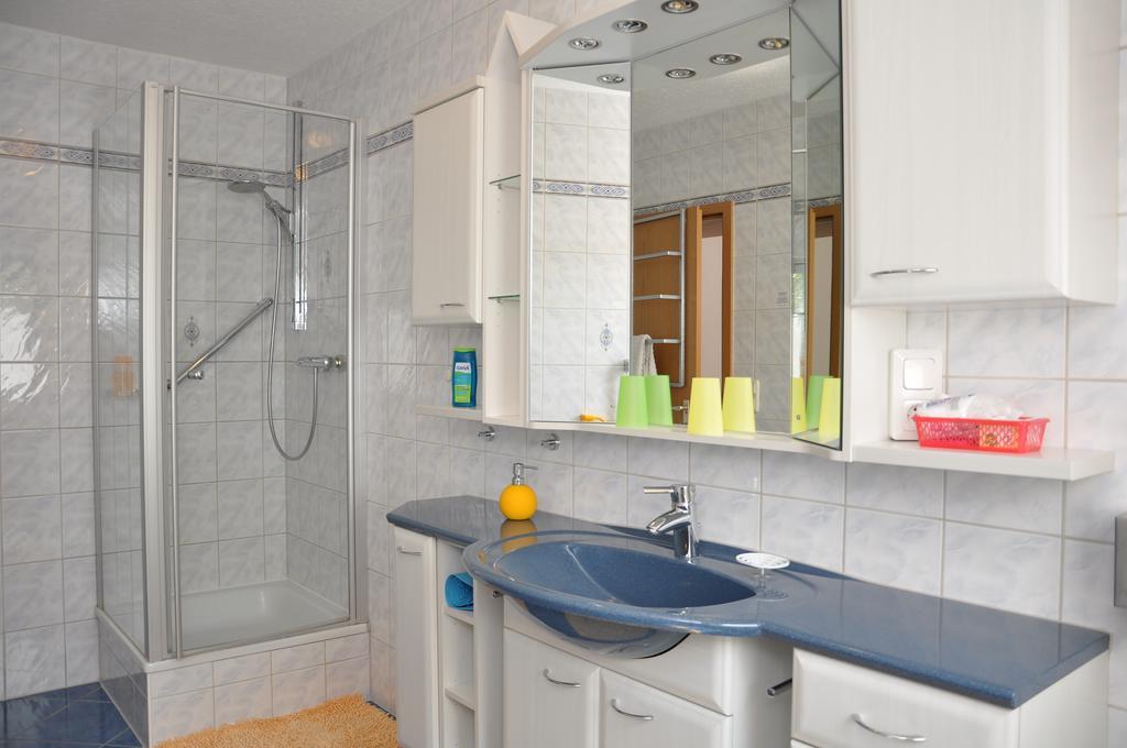 Hotel Haus Orchideental Ена Номер фото
